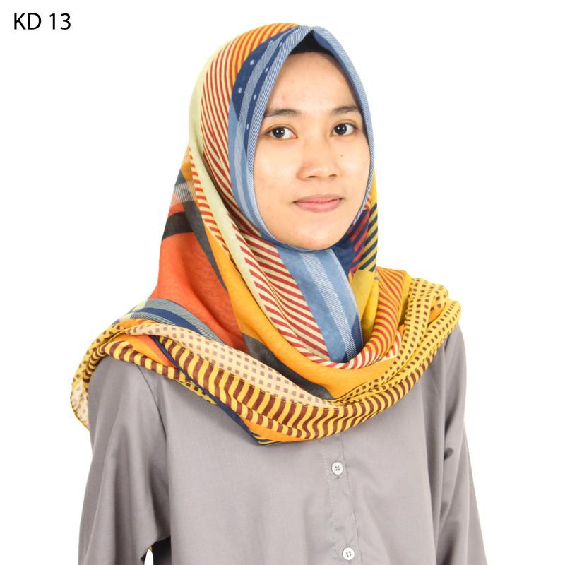 Kerudung segi empat motif terlaris