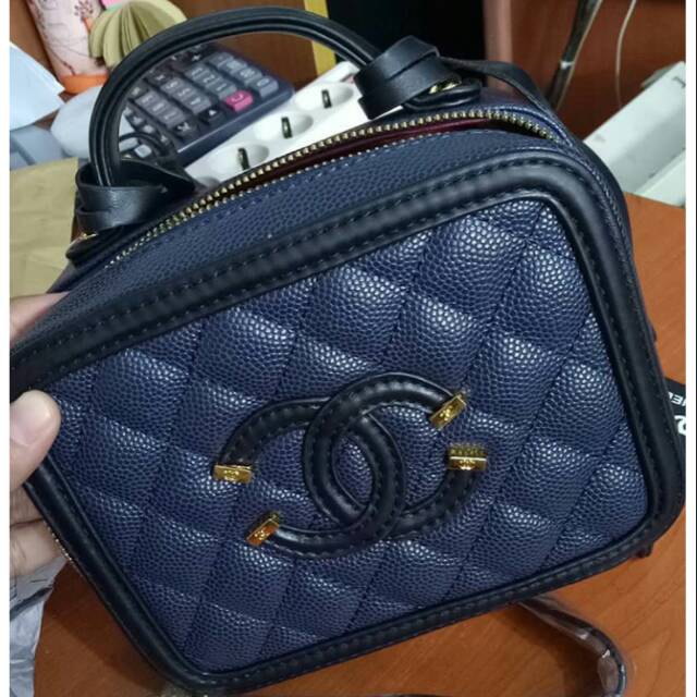 CHANEL CC FILIGREE VANITY CASE
