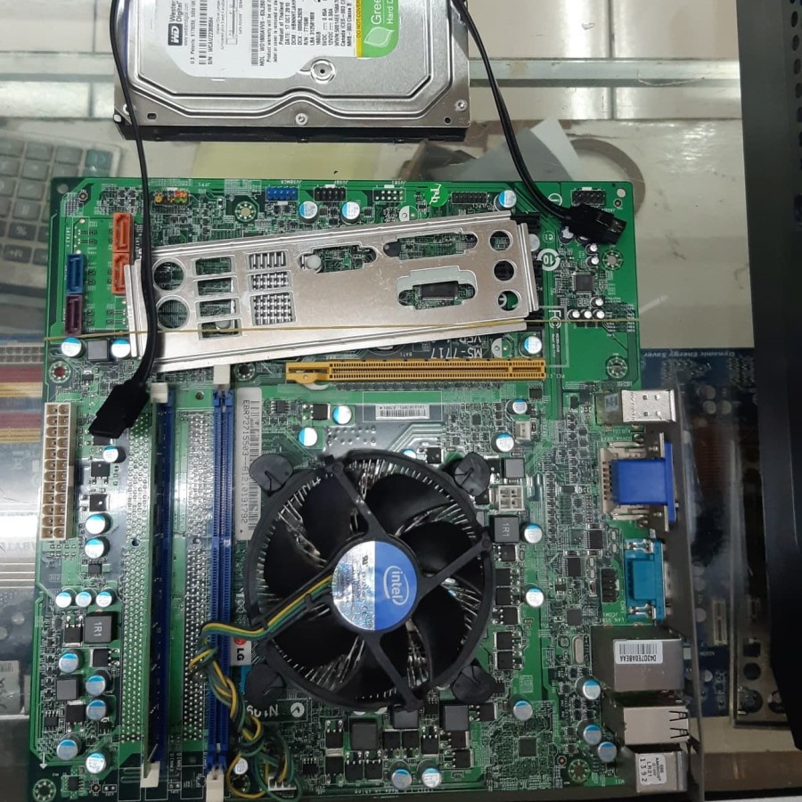 MOTHERBOARD intel h61 + i3 2100 + fan ori + ram 4gb + hd 160 sata
