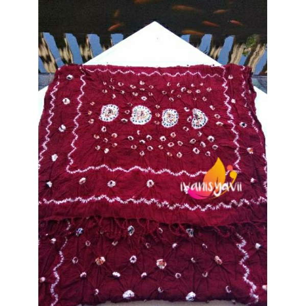 Selendang Jumputan, Warna Marun-3