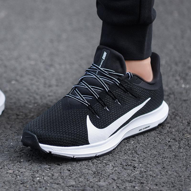 nike running quest 2 white