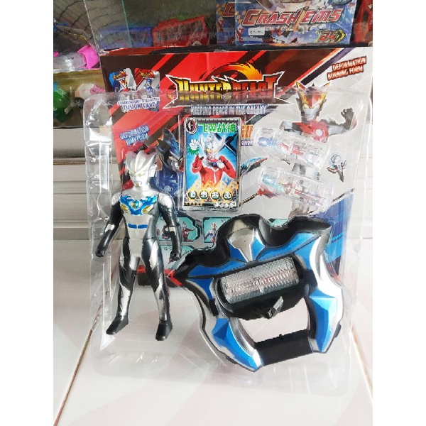 MAINAN ROBOT ULTRAMAN+SENJATA