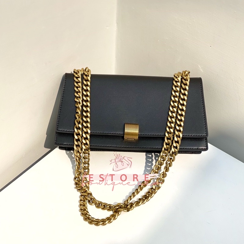 CnK Trapeze Chain Shoulder Bag