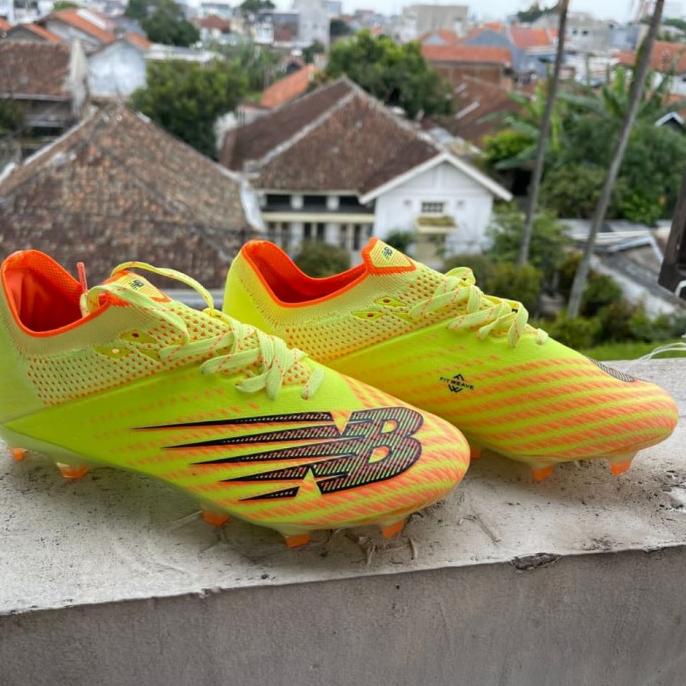 Sepatu Bola New Balance Furon V6 Lead The Hunt Pack Fitriyenita
