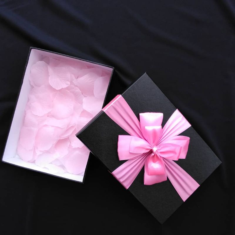 

kotak kado 23x23x5 cm + FREE PITA