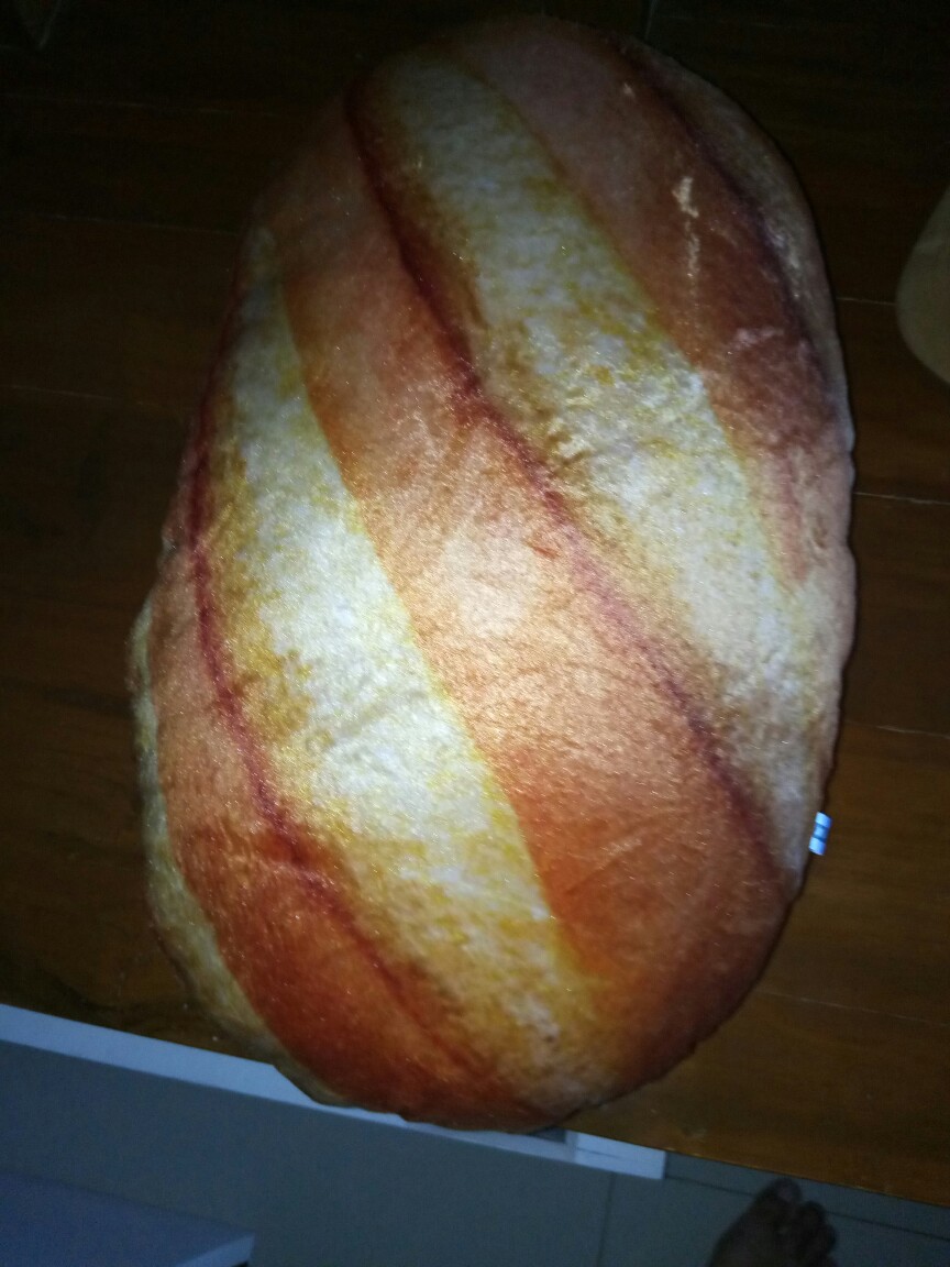 Bantal Bentuk Roti 60x40 Cm