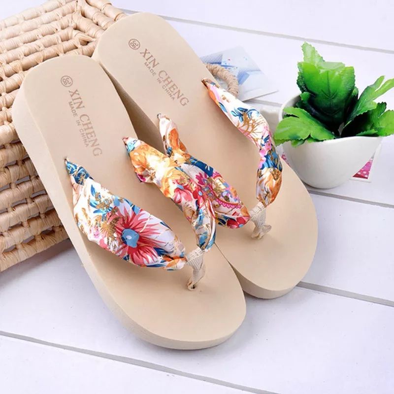 Wedges Spon Nepada Bunga Batik