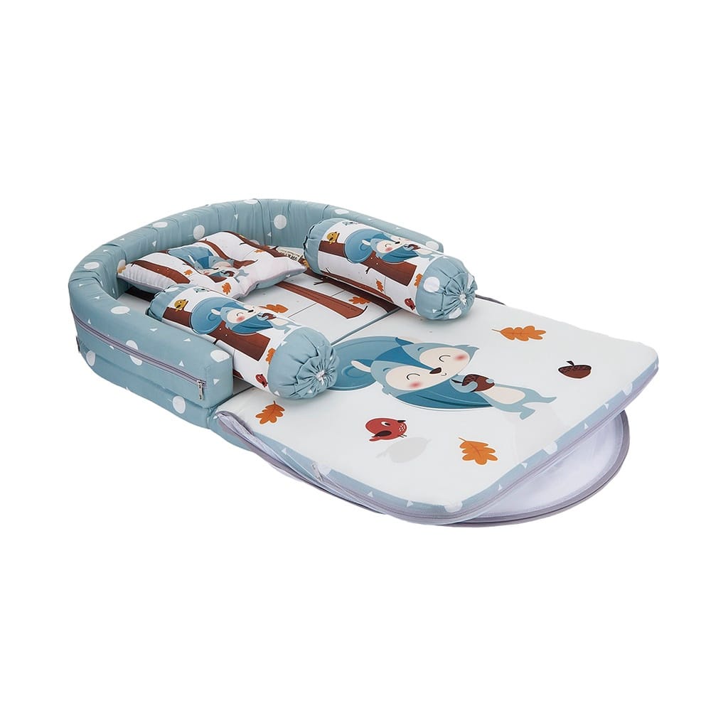 [2 Kg] Vee &amp; Mee Kasur Bayi Lipat Bumper Anti Bakteri + Kelambu Squirrel Series -  VMK 1030