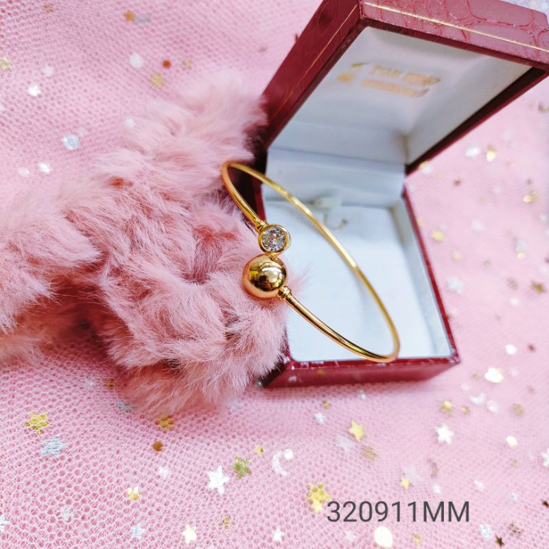 Gelang Bangle Wanita Titanium Anti Karat Lapis Emas 320911
