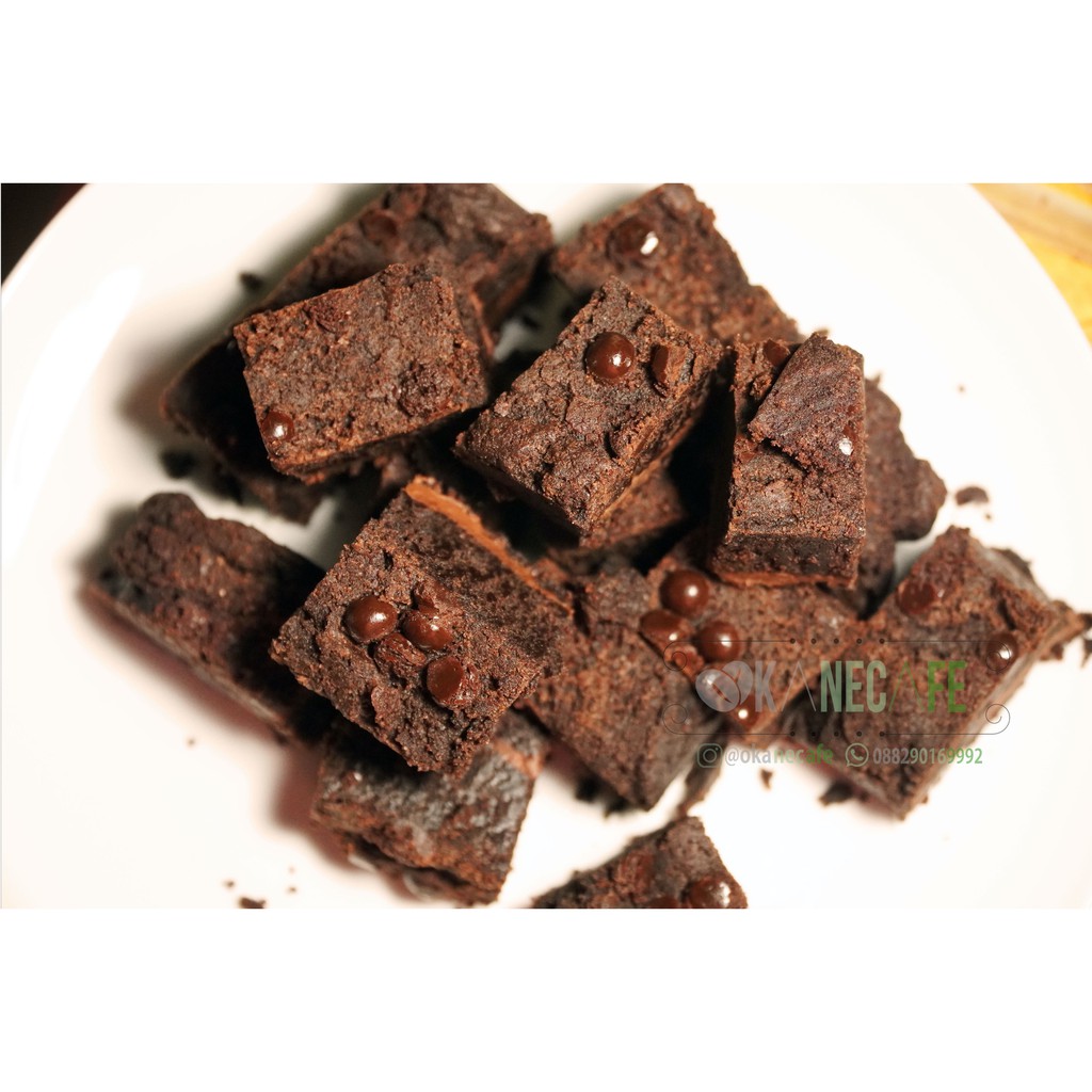 

Fudgy Brownies Topping Keju Almond Nutella