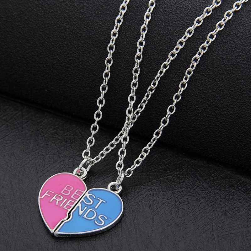 2Pcs / Set Fashion Best Friends Kalung Ranti Choker Girlfriend Necklace Wanita Liontin Warna Hati Hadiah Perhiasan Persahabatan