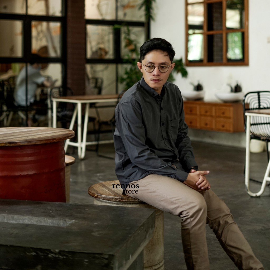 Kemeja pria polos lengan panjang dark grey