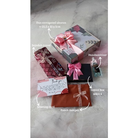 

Hampers dosen | Hampers sajadah | Hampers guru | Souvenir guru | Souvernir dosen