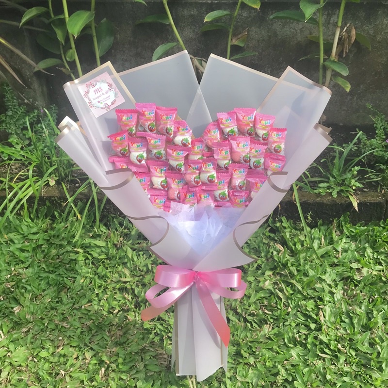 

Bouquet yupi | Bouquet snack | Bouquet permen | Hadiah cewek | Kado cewek