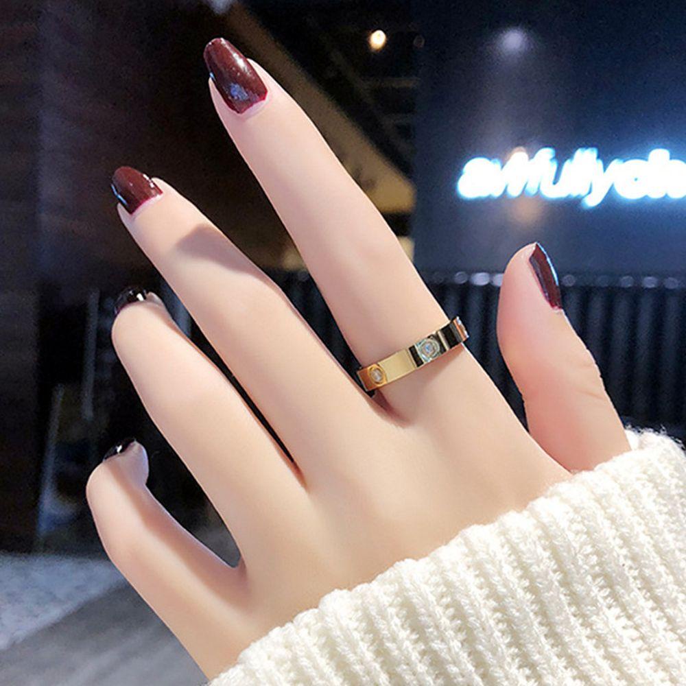 Mxbeauty Cincin Jari Berlian Temperamen Geometris Hadiah Lingkaran Ulang Tahun Pesta Perempuan Gaya Korea Ring