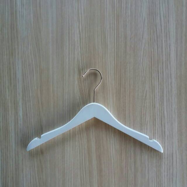 Hanger kayu anak putih gantungan baju anak - BH