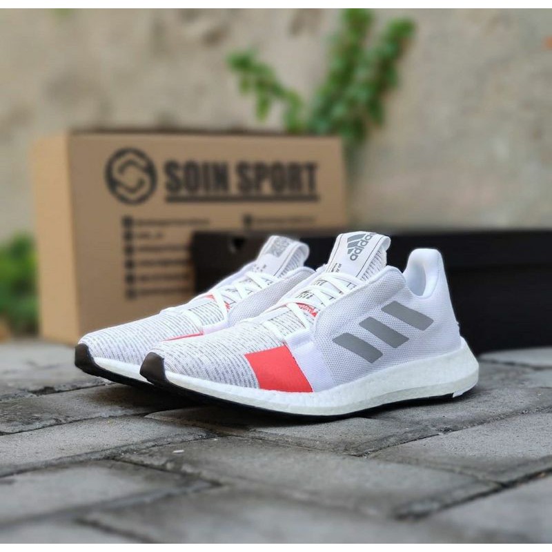 adidas senseboost m