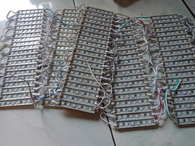 Lampu led strip 6 titik per strip