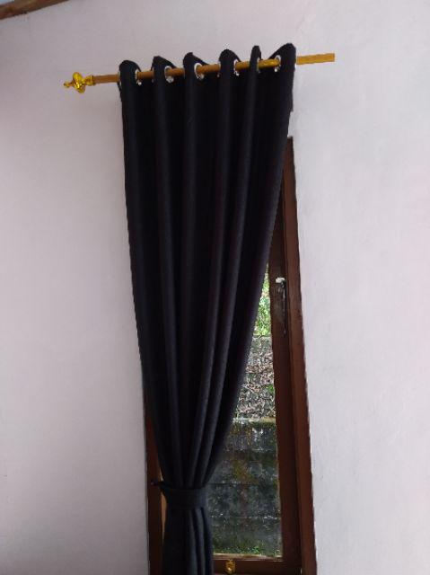 Gorden Jendela Pintu Blackout Import Hitam Serat Polos Model Smokring Ukuran L 100 Cm X T 200 Cm