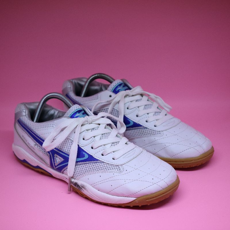 Mizuno Wave Medal (second)