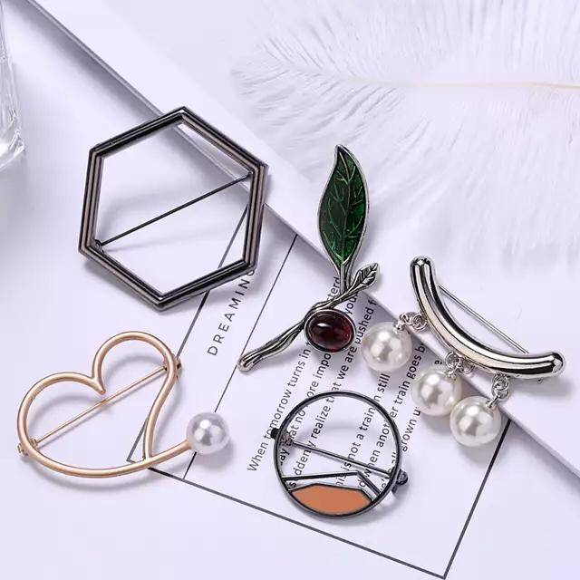 Brooch / bros korea / bros cantik / bris jilbab / bros kutubaru / Bros Geometri / Bris BZO Terlaris