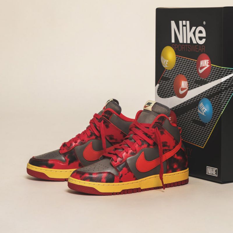 SEPATU SNEAKERS NIKE DUNK HIGH 1985 SP RED ACID WASH ORIGINAL BNIB RESMI