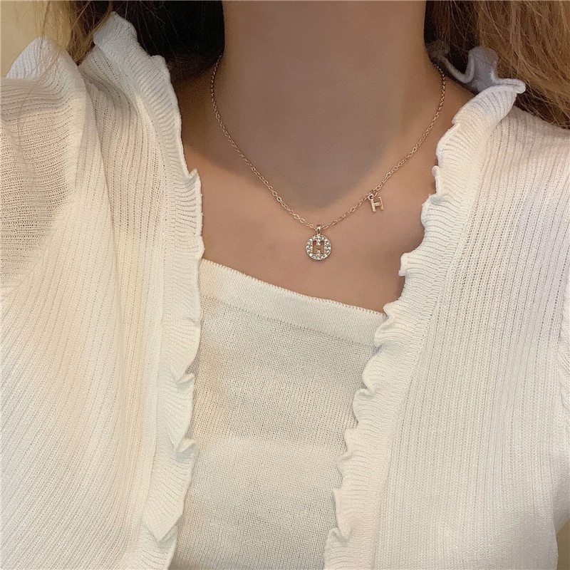 Gentle H Letter Necklace Korean Version of The Clavicle Chain  Female Light Luxury Niche Niche Design Necklace Ins Simple