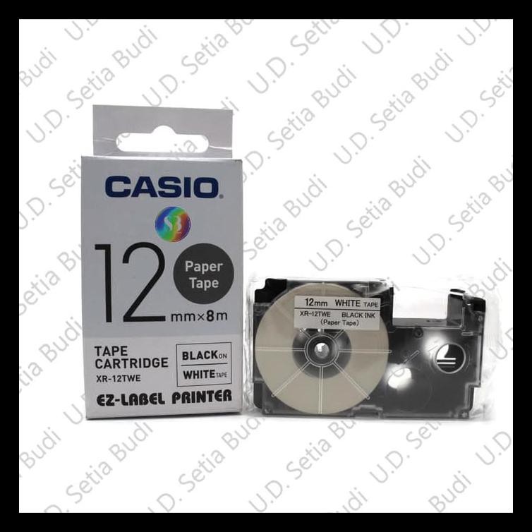 

UPDATE CASIO LABEL XR-12TWE 12MM BLACK ON WHITE TAPE ASLI PAKET ALAT TULIS MURAH