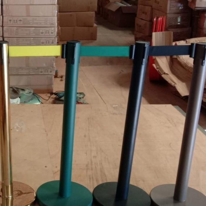 

Tiang Pembatas Antrian Stainless Pita