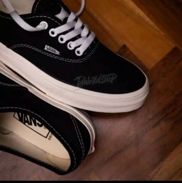 SEPATU43 VANS AUTHENTIC FULL BLACK HITAM POLOS WHITE PUTIH OLDSKOOL ERA