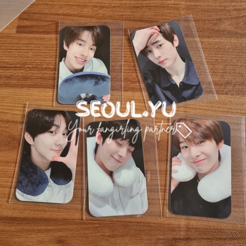 [READY STOCK] ENHYPEN JAKE NECK PILLOW PHOTOCARD