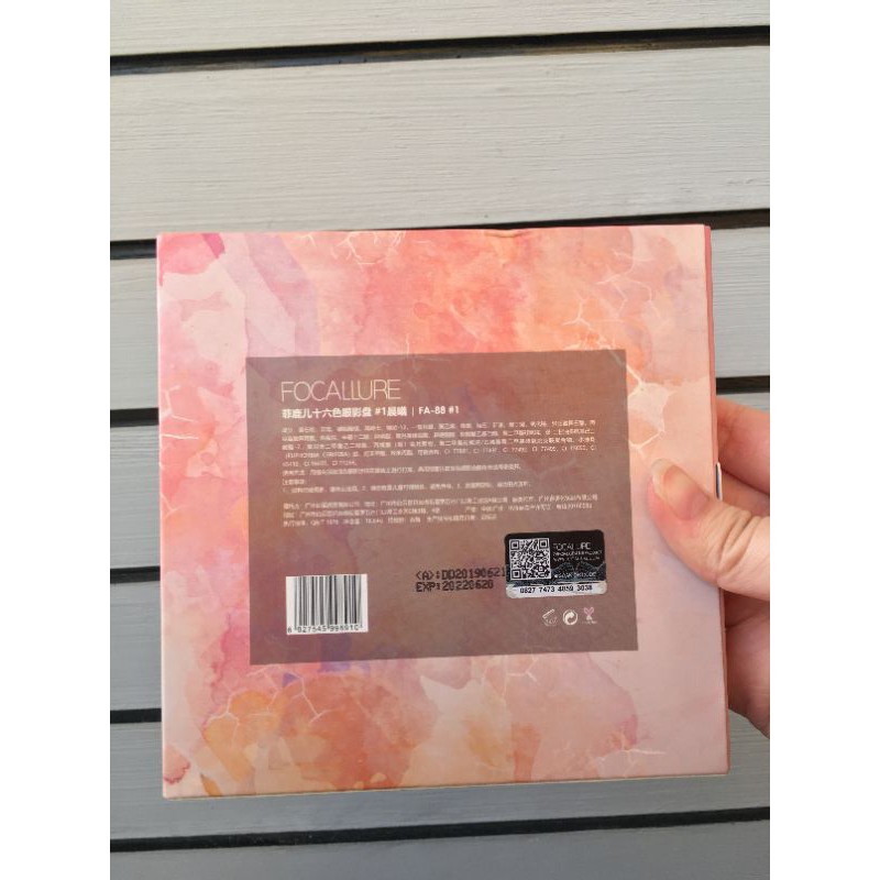 Preloved Focallure SUNRISE Palet Eyeshadow 16 Warna