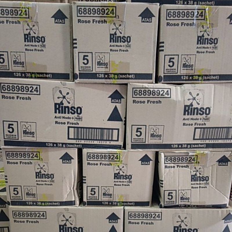 Rinso bubuk sachet 126 × 38 gram 1 karton