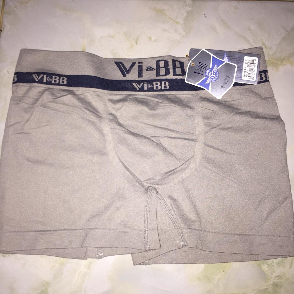 3 pcs. Boxer pria vi bb bahan rajut tanpa jahitan samping.