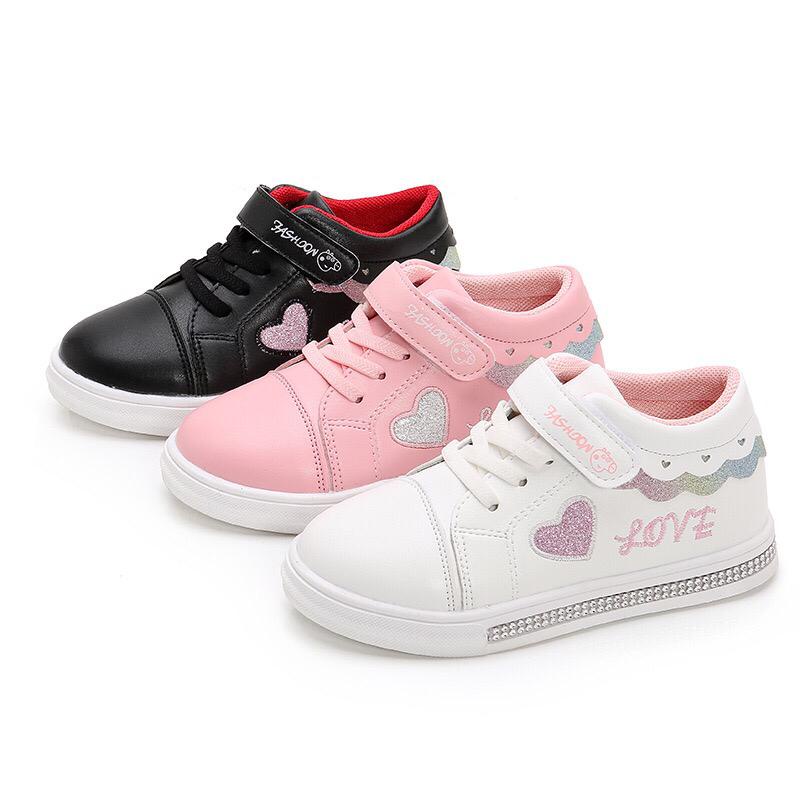 Sepatu Anak Love Import Sneakers Shoes #C202