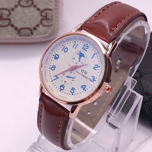 Jam Tangan Fashion Pria/Wanita/Pasangan Analog Men Dan Women Quartz Bahan Kulit C10