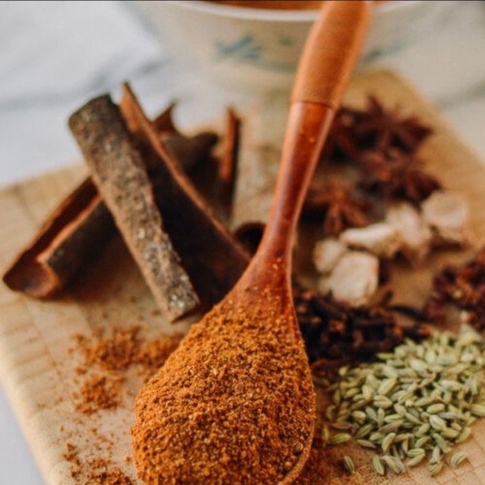 

Siap Kirim Chinese Five Spice 250Gram / Bumbu Ngo Hiong / Ngohiong 250Gram