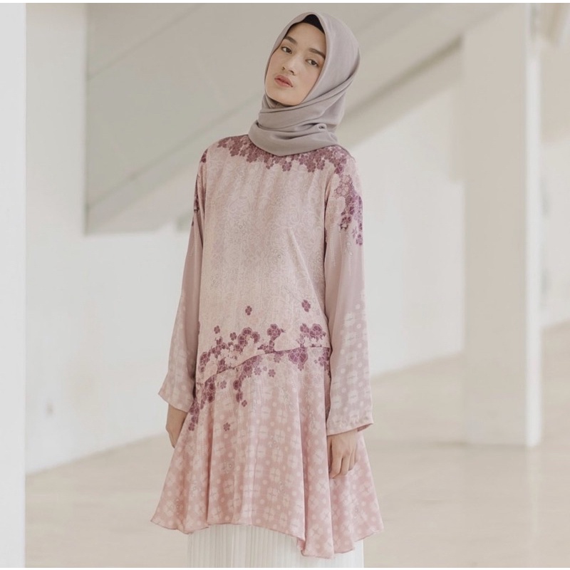 PRELOVED❗️AQSA BLOUSE VANILLA HIJAB / preloved vanilla hijab