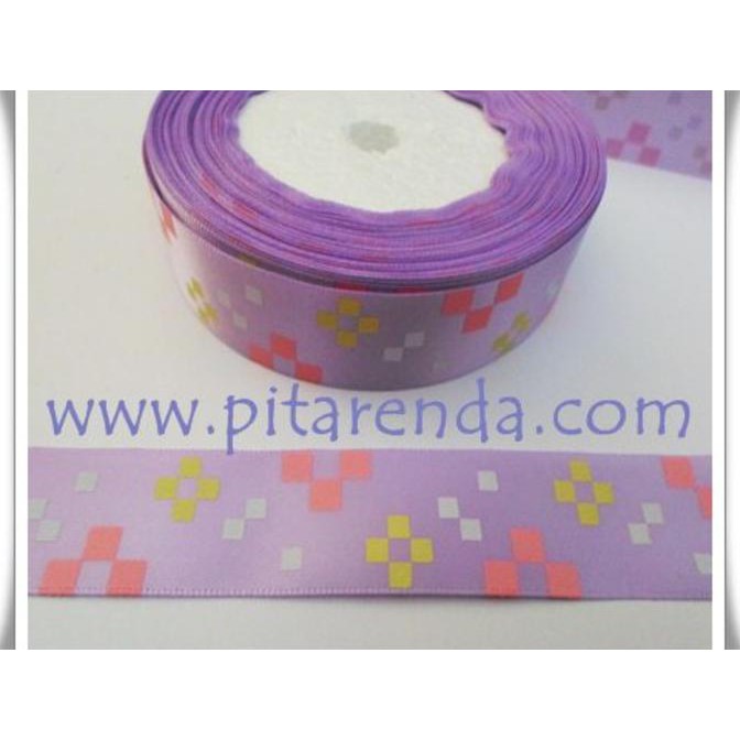 

Psm-806 : Pita Saten Motif Kotak Ungu 1 Inch