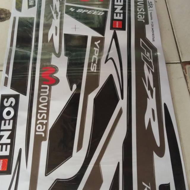 Lis Striping variasi F1ZR movistar