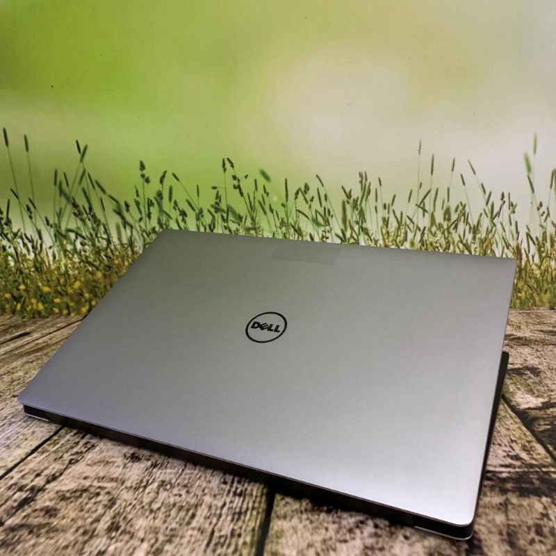 Laptop Dell Precision 5520 Core i7 Gen 6 RAM 16GB SSD 512GB NVIDIA QUADRO TOUCH