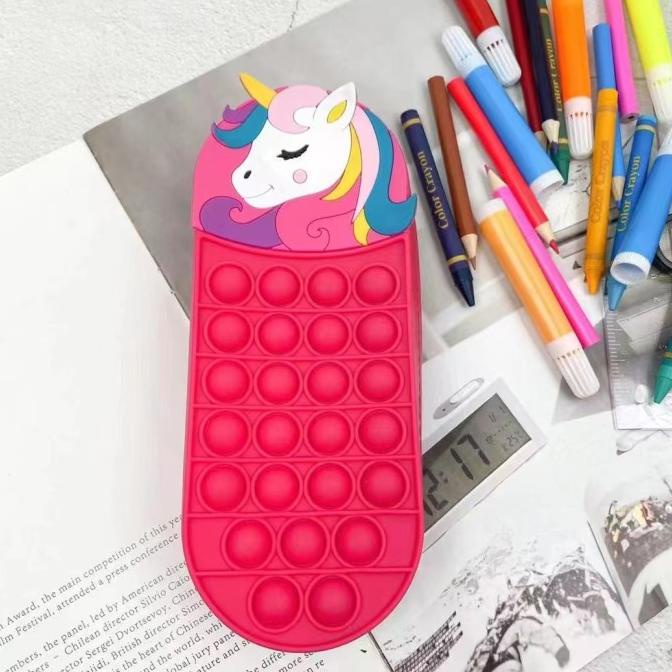 

TERLARIS Tas Pop it Tempat Pensil Kotak Pensil Pop it karakter/TEMPAT PENSIL AESTHETIC/TEMPAT PENSIL ANAK PEREMPUAN/TEMPAT PENSIL LUCU/TEMPAT PENSIL 3D/TEMPAT PENSIL TRANSPARAN/TEMPAT PENSIL LUCU/TEMPAT PENSIL KOREA/TEMPAT PENSIL KAIN/TEMPAT PENSIL