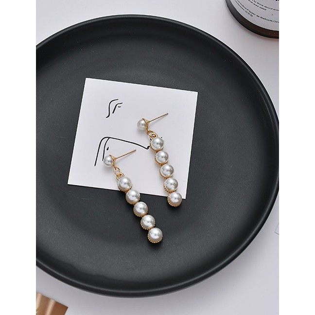 LRC Anting tusuk Fashion Golden Pearl Geometric Earrings D80669