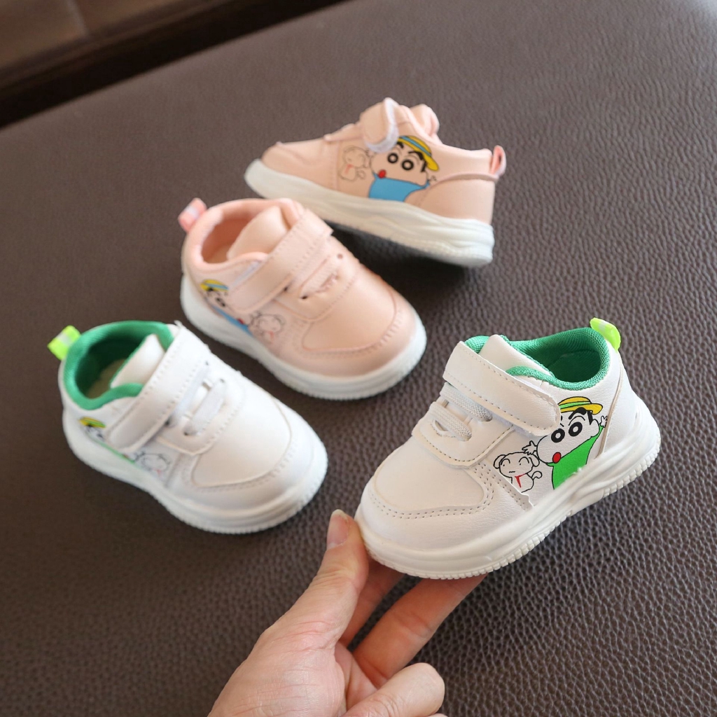 Sepatu Sneakers Prewalker Bayi Laki-laki / Perempuan