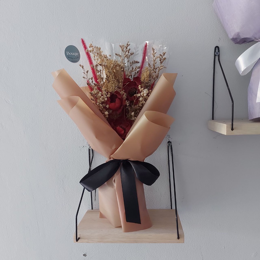 hand buket bunga kering Berry Series hadiah  graduation, wisuda, skripsi Hand Boquet terdekat jakart