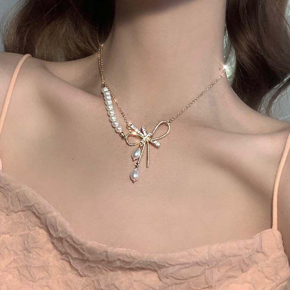NEEDWAY Kalung Mutiara Kepribadian Geometris Ikatan Simpul Mewah Logam Busur Liontin Temperamen Perempuan Sweater Rantai