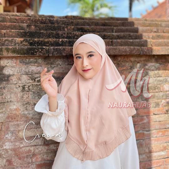 Naura Hijab | Bergo Diamond Plisket