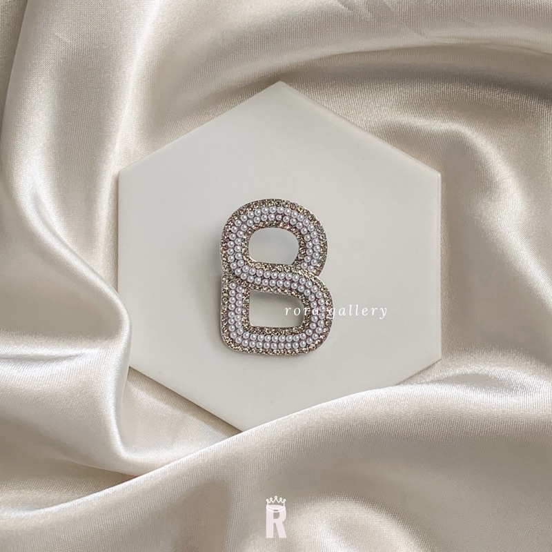 Rora PART 1 NEW BROOCH | BROS BUTTONSCARVES | Rora Gallery-I silver