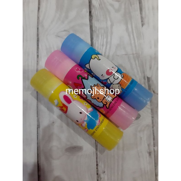 

Glue Stick Fancy 10gr (1pc)