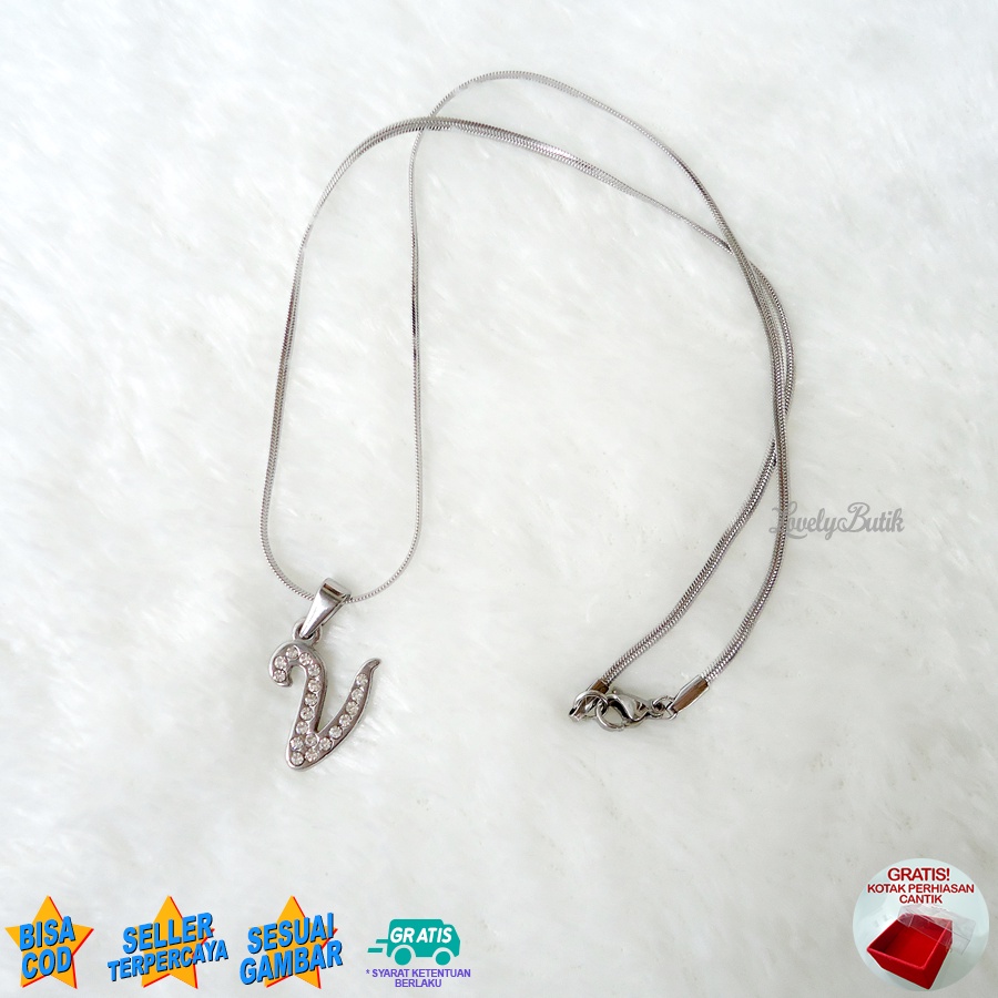 Lovelybutik Honey Kalung Inisial Huruf Titanium Anti Karat Kalung Hurup Abjad Alphabet Ins V Klasik  BONUS KOTAK PERHIASAN